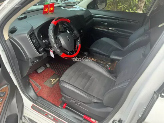 Mitsubishi Outlander 2022 - 700 triệu