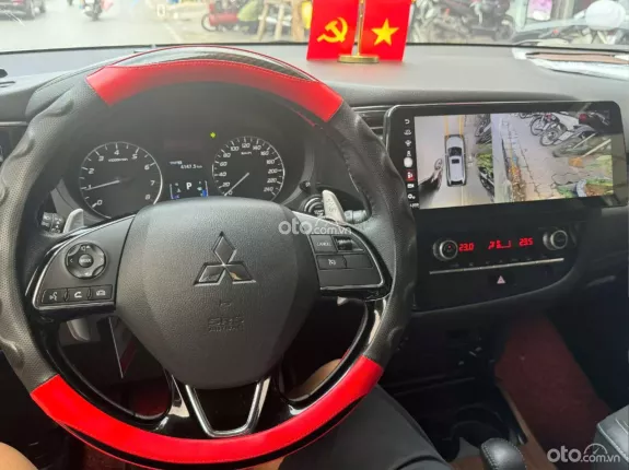 Mitsubishi Outlander 2022 - 700 triệu