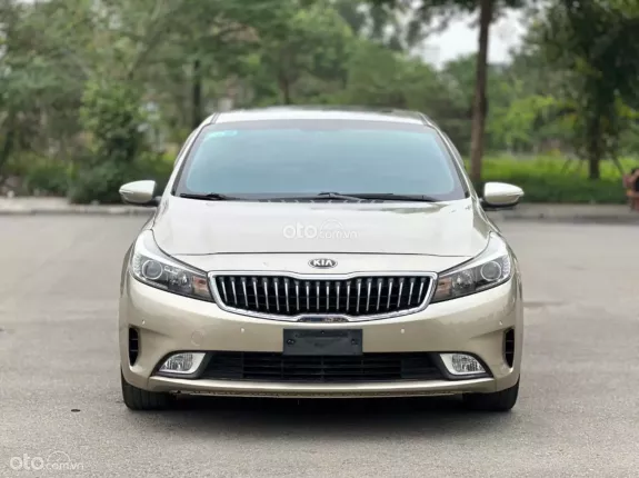 Kia Cerato 1.6 AT Luxury 2018 - Một chủ từ mới chạy 6,5 vạn rất mới