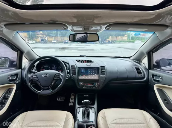 Kia Cerato 1.6 AT Luxury 2018 - Một chủ từ mới chạy 6,5 vạn rất mới
