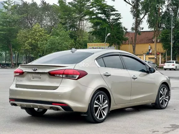 Kia Cerato 1.6 AT Luxury 2018 - Một chủ từ mới chạy 6,5 vạn rất mới
