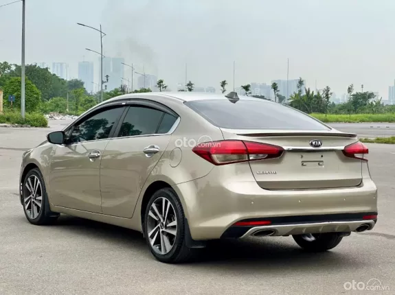 Kia Cerato 1.6 AT Luxury 2018 - Một chủ từ mới chạy 6,5 vạn rất mới