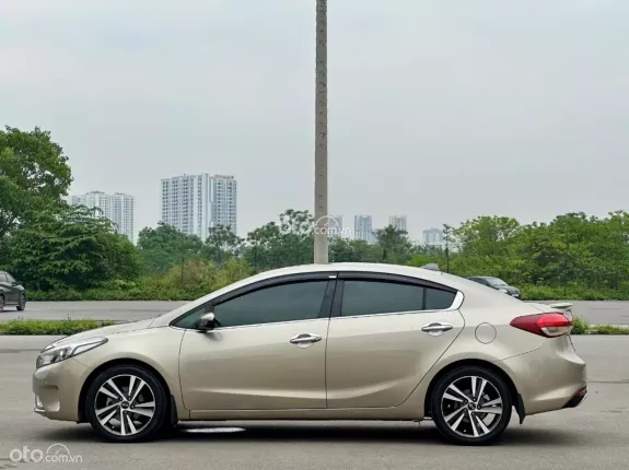 Kia Cerato 1.6 AT Luxury 2018 - Một chủ từ mới chạy 6,5 vạn rất mới