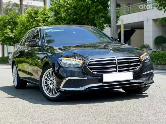 Mercedes-Benz E200 Exclusive V1 2023 - GIÁ TỐT GIAO NGAY