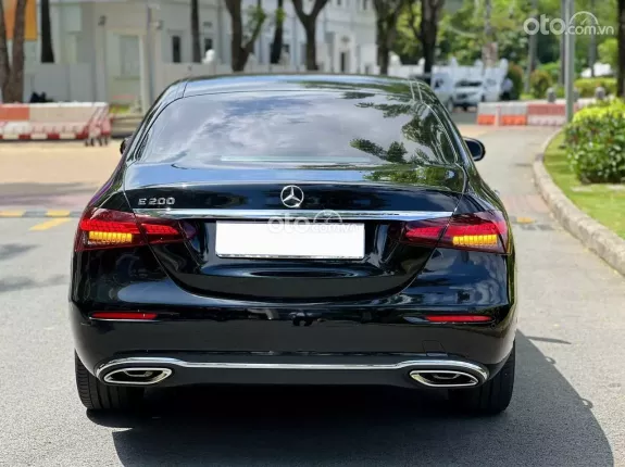 Mercedes-Benz E200 Exclusive V1 2023 - GIÁ TỐT GIAO NGAY