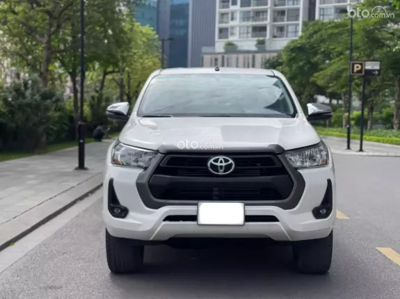 Toyota Hilux 2.4E 4×2 AT 2021 - Toyota Hilux 2.4E 4x2 AT 2021