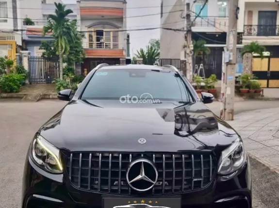 Mercedes-Benz GLC 250 4Matic 2017 - Up Full 63AMG