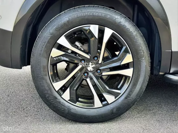 Peugeot 2008 GT Line 2022 - Trắng đẹp xuất sắc