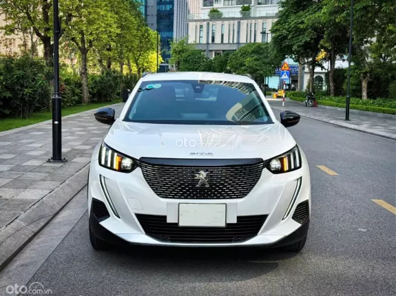 Peugeot 2008 GT Line 2022 - Trắng đẹp xuất sắc