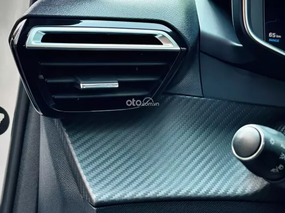 Peugeot 2008 GT Line 2022 - Trắng đẹp xuất sắc