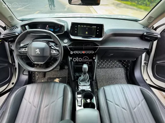 Peugeot 2008 GT Line 2022 - Trắng đẹp xuất sắc