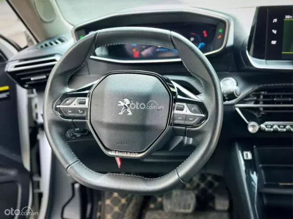 Peugeot 2008 GT Line 2022 - Trắng đẹp xuất sắc