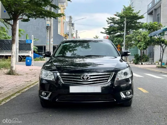 Toyota Camry 2.4G 2011 - Số tự động