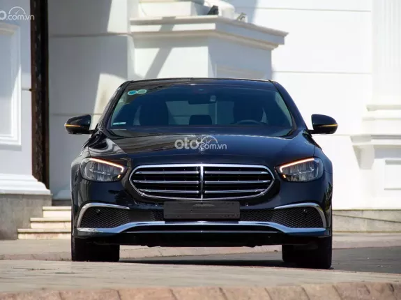 Mercedes-Benz E200 Exclusive V1 2023 - 1 chủ từ mới đăng ký lần đầu tháng 10/2023