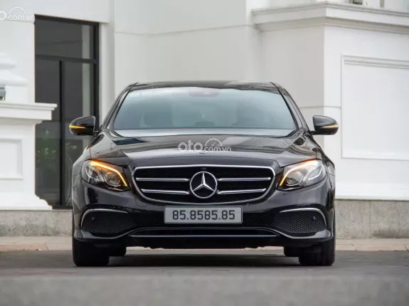 Mercedes-Benz E200 Sport 2019 - Xe 1 chủ ttuwf mới, có cửa hit, lốp mitchilin