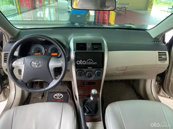 Toyota Corolla Altis 1.8G MT 2014 - Sedan 5 chỗ đẳng cấp, chất xe lành bền