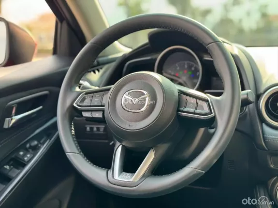 Mazda 2 Sport 1.5L Premium 2021 - Xe nữ lái cực kì đẹp và giữ gìn