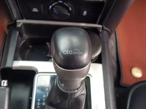 Toyota Land Cruiser Prado VX 2019 - Oyota Land Cruiser Prado 2.7AT NHẬP KHẨU nguyên chiếc sx 2019 màu đen