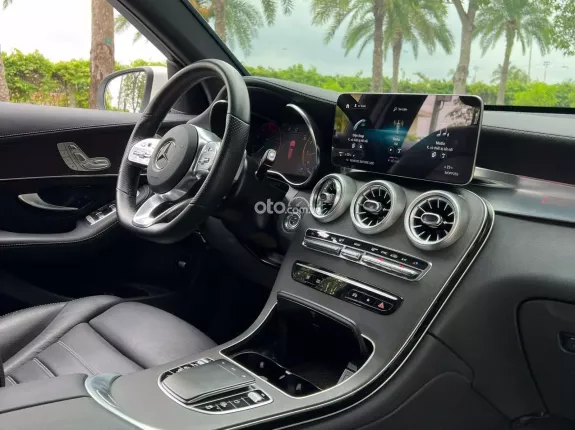 Mercedes-Benz GLC 300 4Matic V1 2022 - Xe đẹp chạy 44.000km