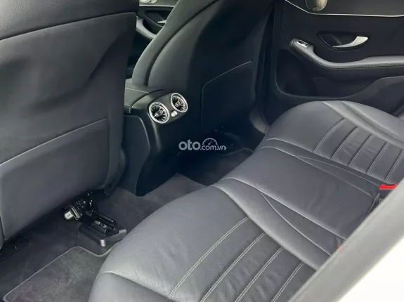 Mercedes-Benz GLC 300 4Matic V1 2022 - Xe đẹp chạy 44.000km