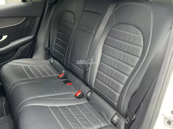 Mercedes-Benz GLC 300 4Matic V1 2022 - Xe đẹp chạy 44.000km