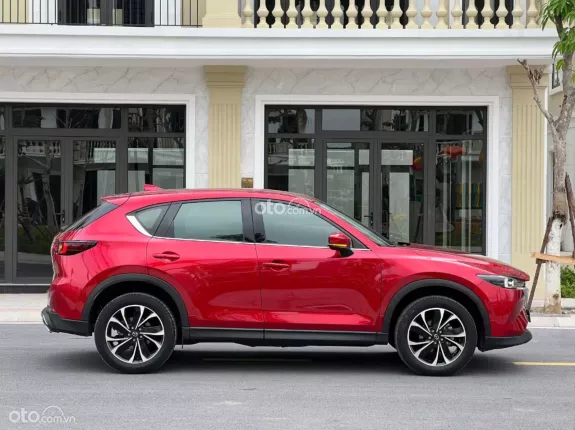 Mazda CX-5 2.0 Deluxe 2023 - 715tr bao hồ sơ gốc cầm tay