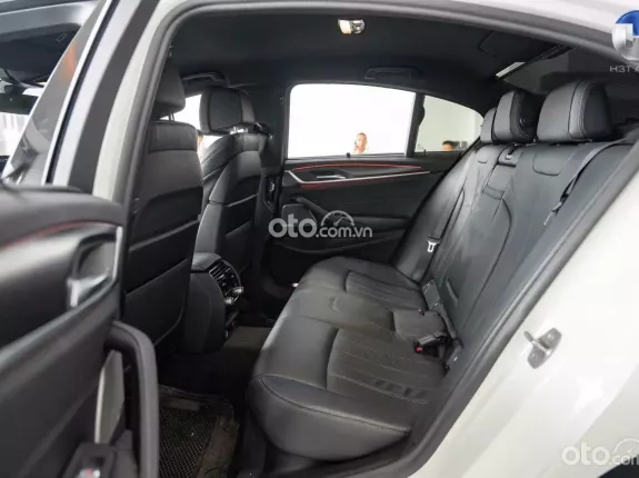 BMW 520i M Sport 2021 - BAO ĐẬU BANK 70-90% (Ib Zalo tư vấn trực tiếp 24/7)