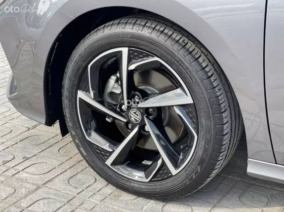 MG 5 1.5L Luxury 2022 - 425 triệu