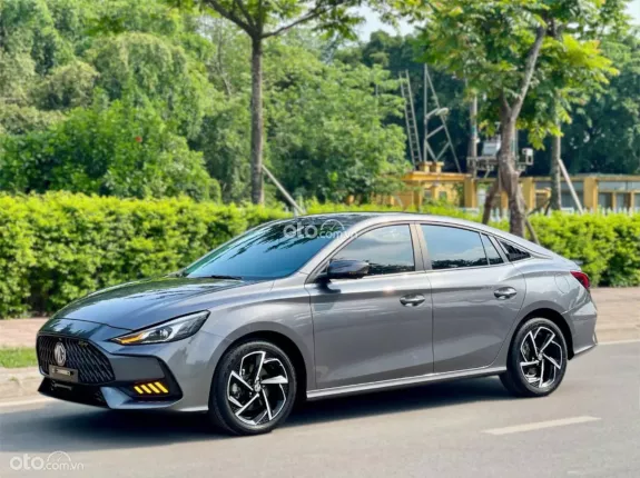 MG 5 1.5L Luxury 2022 - 425 triệu