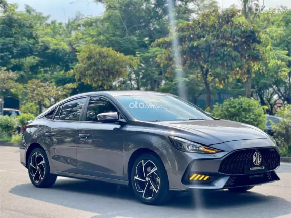 MG 5 1.5L Luxury 2022 - 425 triệu