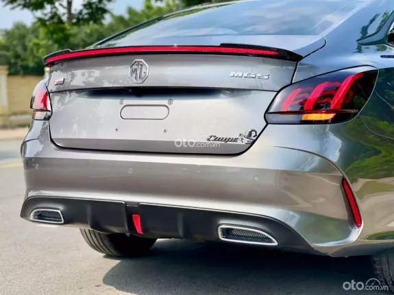 MG 5 1.5L Luxury 2022 - 425 triệu