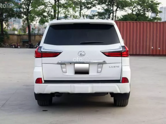 Lexus LX 570 2016 - 4 tỷ 599 triệu