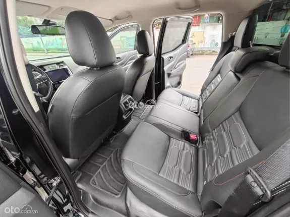 Nissan Navara 4WD Cao Cấp 2022 - 715 triệu