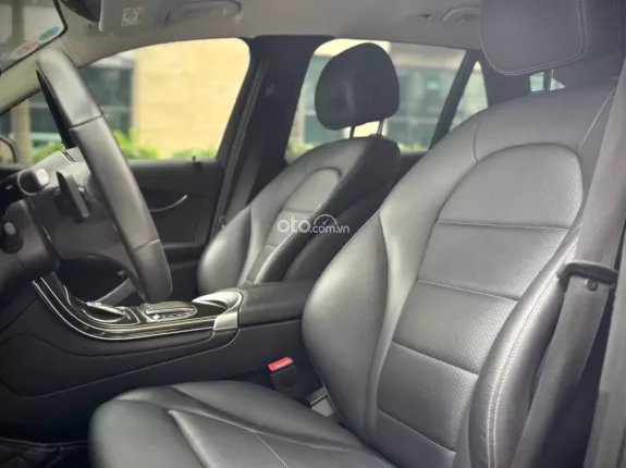 Mercedes-Benz GLC 200 2021 - Odo 5 vạn - Có bank 70%