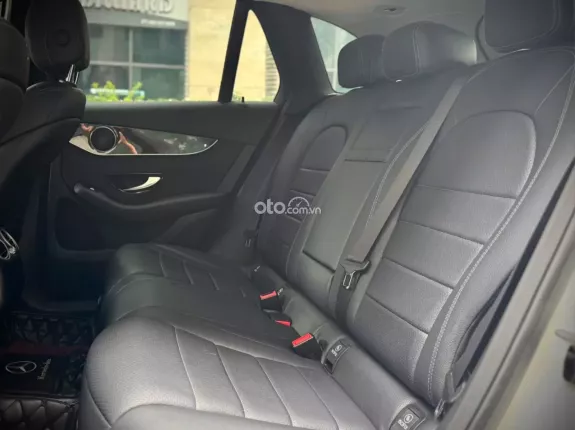 Mercedes-Benz GLC 200 2021 - Odo 5 vạn - Có bank 70%