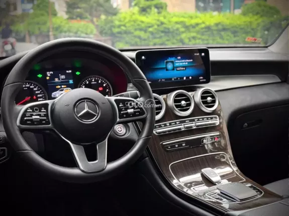 Mercedes-Benz GLC 200 2021 - Odo 5 vạn - Có bank 70%
