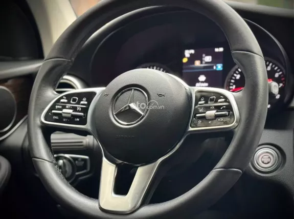 Mercedes-Benz GLC 200 2021 - Odo 5 vạn - Có bank 70%