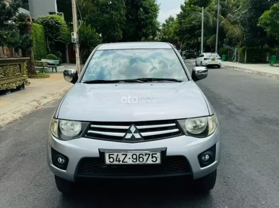 Mitsubishi Triton GLS MT 2009 - 4x2MT Số sàn máy dầu xe 1 chủ đẹp xuất sắc