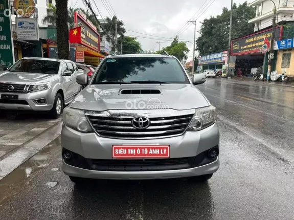 Toyota Fortuner 2.4 MT 4x2 2014 - SUV gầm cao chất lượng, keo chỉ máy số Zin