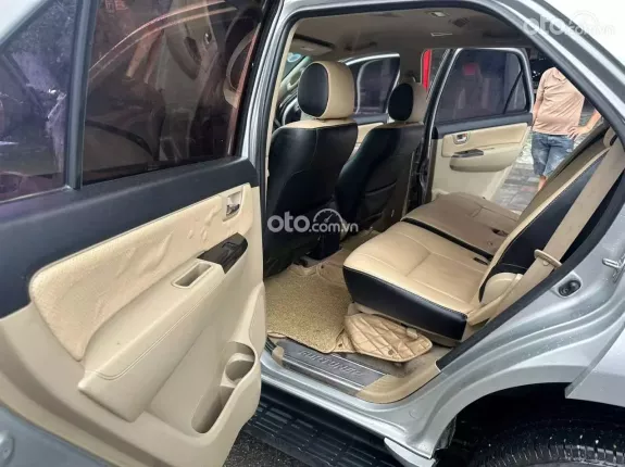 Toyota Fortuner 2.4 MT 4x2 2014 - SUV gầm cao chất lượng, keo chỉ máy số Zin