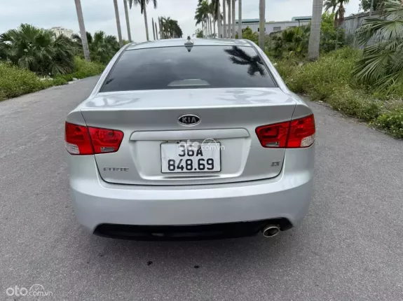 Kia Forte SX 1.6 MT 2011 - Kia Forte 2011 MT xe gia đình keo chỉ zin