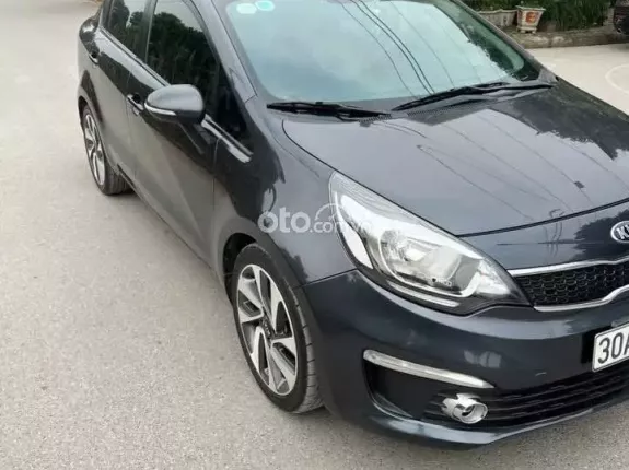 Kia Rio 1.4 AT 2015 - Sedan số tự động, xe nhập khẩu tên tư nhân biển 30 Xe đẹp tắt nắng, zin về máy số keo chỉ