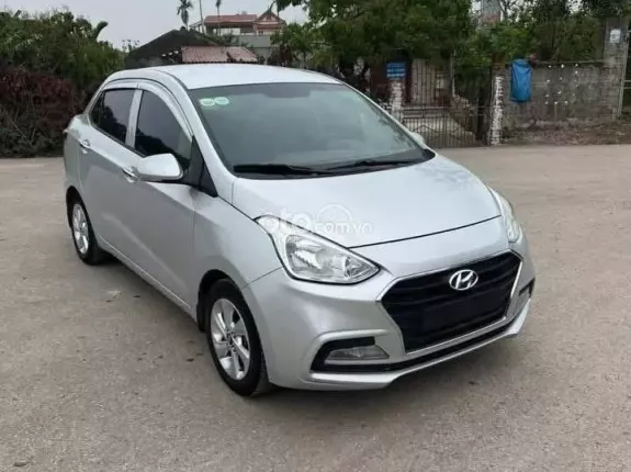 Hyundai Grand i10 Sedan 1.2 MT 2018 - Huyndai Grand i10 sedan 1.2 MT bản đủ đời 2018. Xe đại chất, không lỗi nhỏ. Máy, số, keo chỉ, thân vỏ