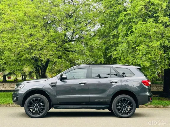 Ford Everest Sport 2.0L ST5 6AT 2x2 2021 - SUV 7 chỗ gầm cao đa năng, bản Sport thể thao cá tính