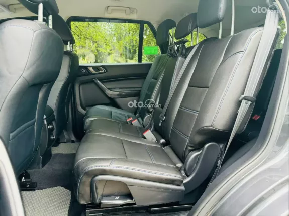 Ford Everest Sport 2.0L ST5 6AT 2x2 2021 - SUV 7 chỗ gầm cao đa năng, bản Sport thể thao cá tính