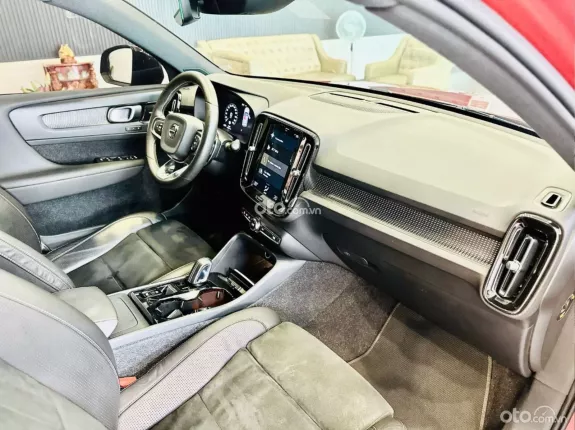 Volvo XC40 R-Design 2019 - Xe đẹp, giá tốt sang tên ngay