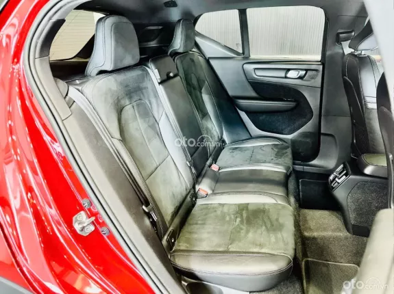 Volvo XC40 R-Design 2019 - Xe đẹp, giá tốt sang tên ngay