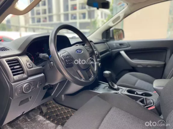 Ford Ranger XLS 2.0L 4x2 AT 2018 - Xem xe tại Hà Nội, chủ đi giữ gìn