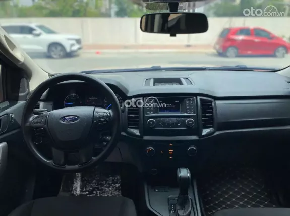 Ford Ranger XLS 2.0L 4x2 AT 2018 - Xem xe tại Hà Nội, chủ đi giữ gìn