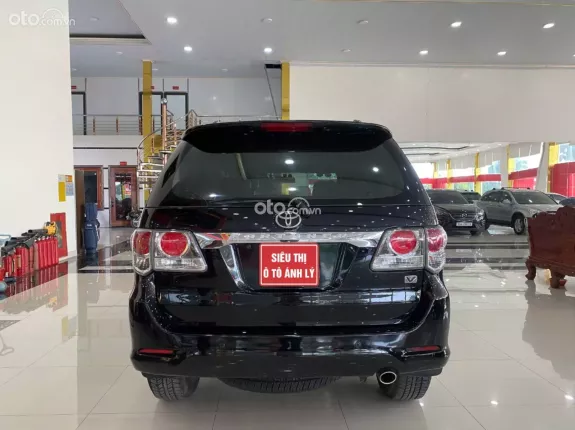 Toyota Fortuner 2.7 V 4X2 AT 2012 - SUV 7 chỗ cực đẹp, máy xăng cực khỏe, máy số Zin tuyệt đối